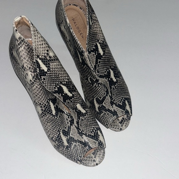 Halogen Snake print heels - Picture 3 of 3